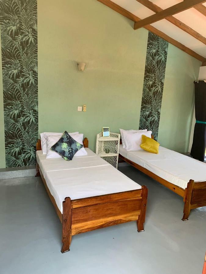 Airy Dale Villa And Guesthouse Ambalangoda  Exteriör bild