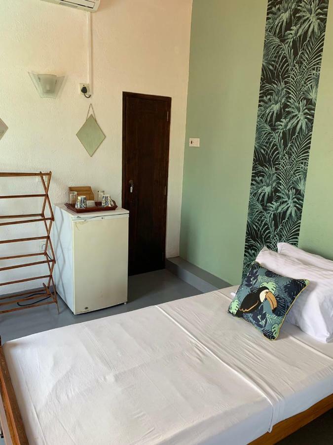 Airy Dale Villa And Guesthouse Ambalangoda  Exteriör bild